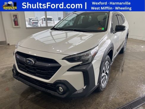Used 2023 Subaru Outback Premium image 1