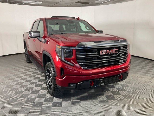 Used 2024 GMC Sierra 1500 AT4 w/ Technology Package AWD/4WD image 3