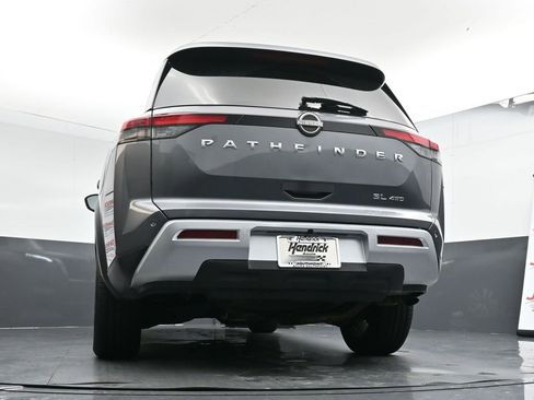 Used 2023 Nissan Pathfinder SL image 38