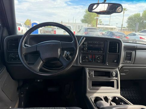 Used 2003 Chevrolet Avalanche 2WD image 29