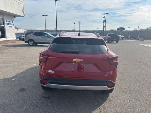 New 2026 Chevrolet Trax LT w/ Driver Confidence Package image 4