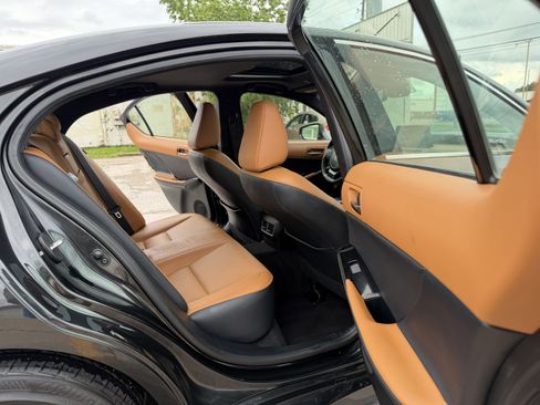 Used 2021 Lexus IS 300 AWD w/ Comfort Package image 17