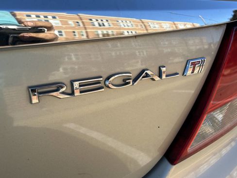 Used 2013 Buick Regal Premium image 7