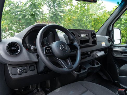 Used 2021 Mercedes-Benz Sprinter 2500 w/ Driver Convenience Package image 49