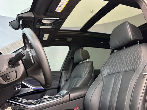 Certified 2024 BMW X7 M60i w/ Executive Package image 15