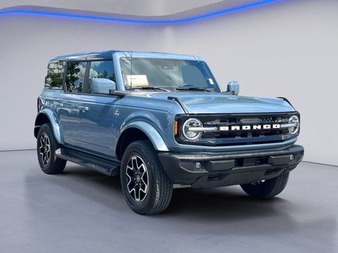 Used 2025 Ford Bronco Outer Banks AWD/4WD image 4