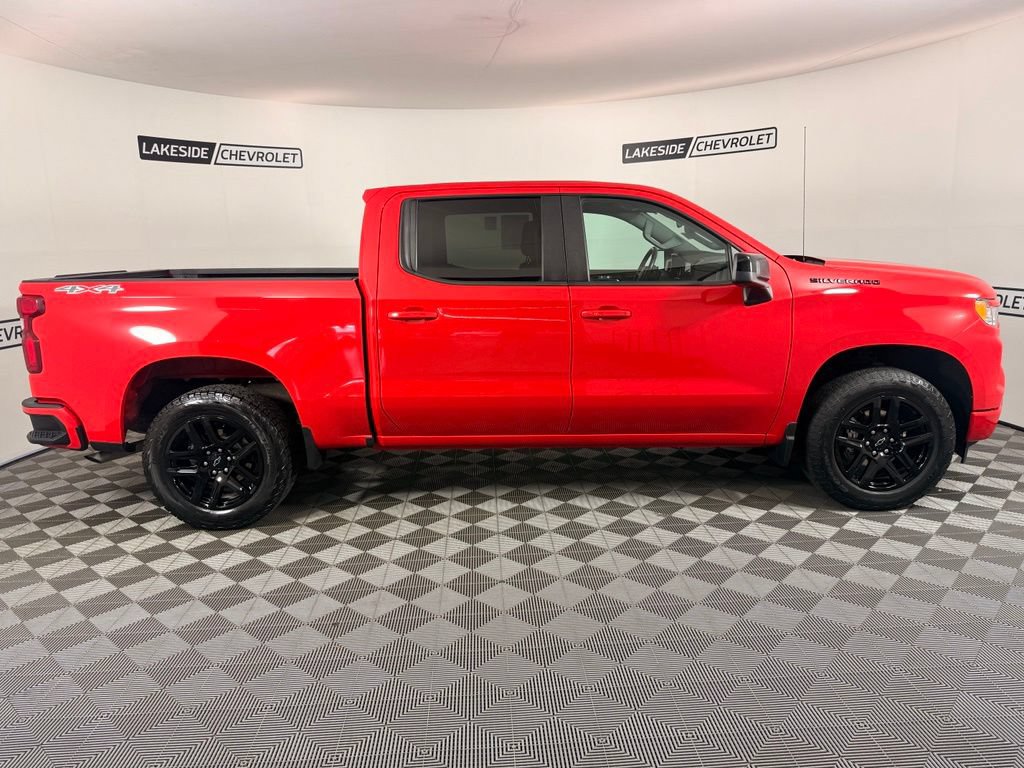 Used 2023 Chevrolet Silverado 1500 RST w/ LPO, Dark Essentials Package AWD/4WD image 7