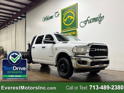Used 2021 RAM 3500 Tradesman w/ Chrome Appearance Group AWD/4WD image 1