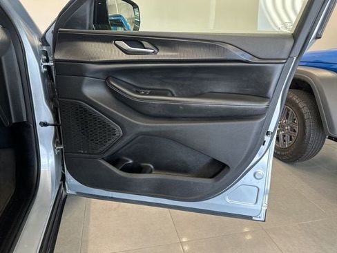 Used 2023 Jeep Grand Cherokee L Laredo image 53