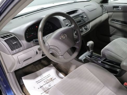 Used 2005 Toyota Camry LE FWD image 14