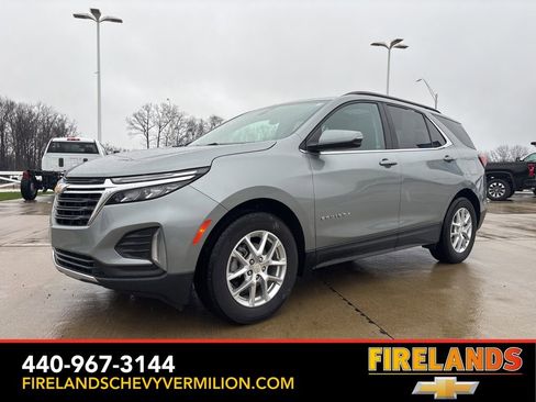 Used 2023 Chevrolet Equinox LT image 1