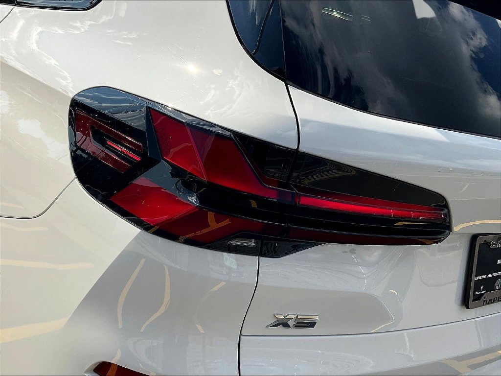 Used 2025 BMW X5 M60i AWD/4WD image 22