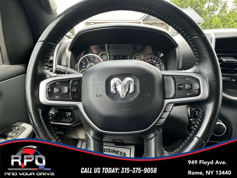 Used 2022 RAM 1500 Big Horn AWD/4WD image 9