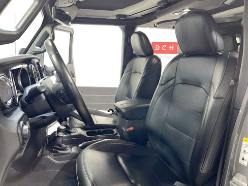 Used 2020 Jeep Wrangler Unlimited Sahara AWD/4WD image 11