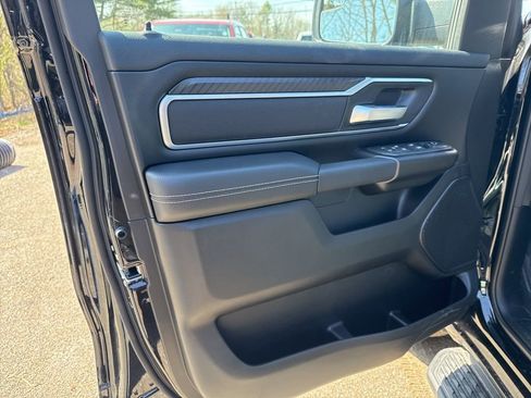 New 2026 RAM 1500 4x4 Crew Cab image 18