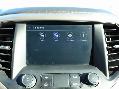 Used 2022 GMC Acadia Denali w/ Denali Ultimate Package image 24