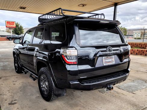 Used 2020 Toyota 4Runner Venture image 3