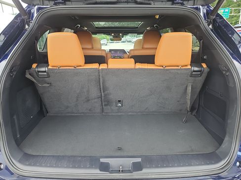 Used 2023 Toyota Highlander Platinum AWD/4WD image 36