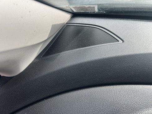 Used 2018 Chevrolet Cruze Premier image 21