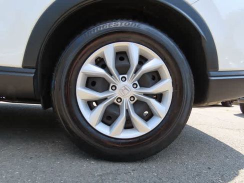 Used 2024 Honda CR-V LX image 9