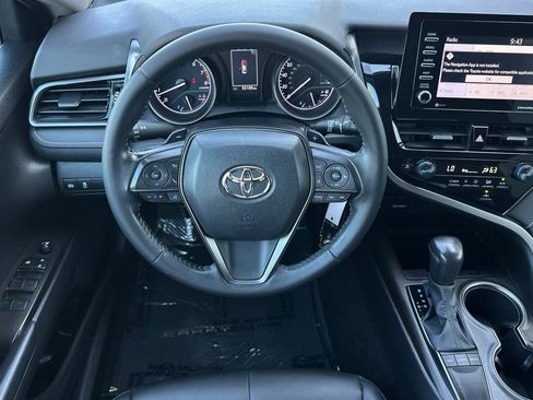 Used 2022 Toyota Camry SE w/ Carpet Mat Package (TMS) FWD image 16