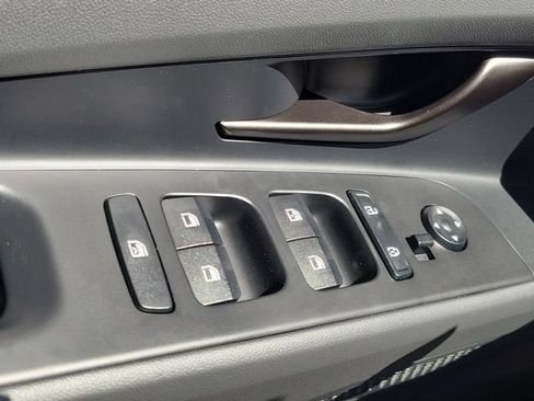 New 2026 Hyundai Elantra SEL Sport FWD image 16