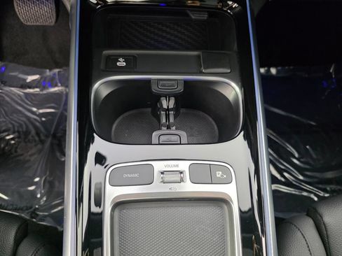 Certified 2025 Mercedes-Benz GLB 250 image 21