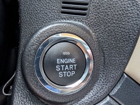 Used 2022 Subaru Outback Limited image 22