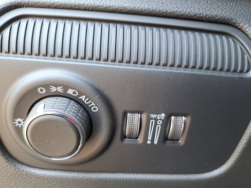 New 2026 Jeep Grand Wagoneer 2WD image 27