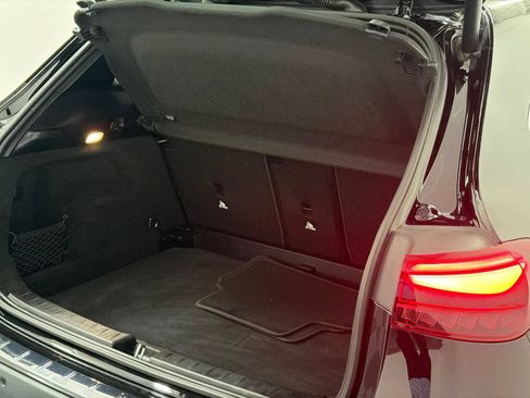 Used 2025 Mercedes-Benz GLA 250 4MATIC image 8