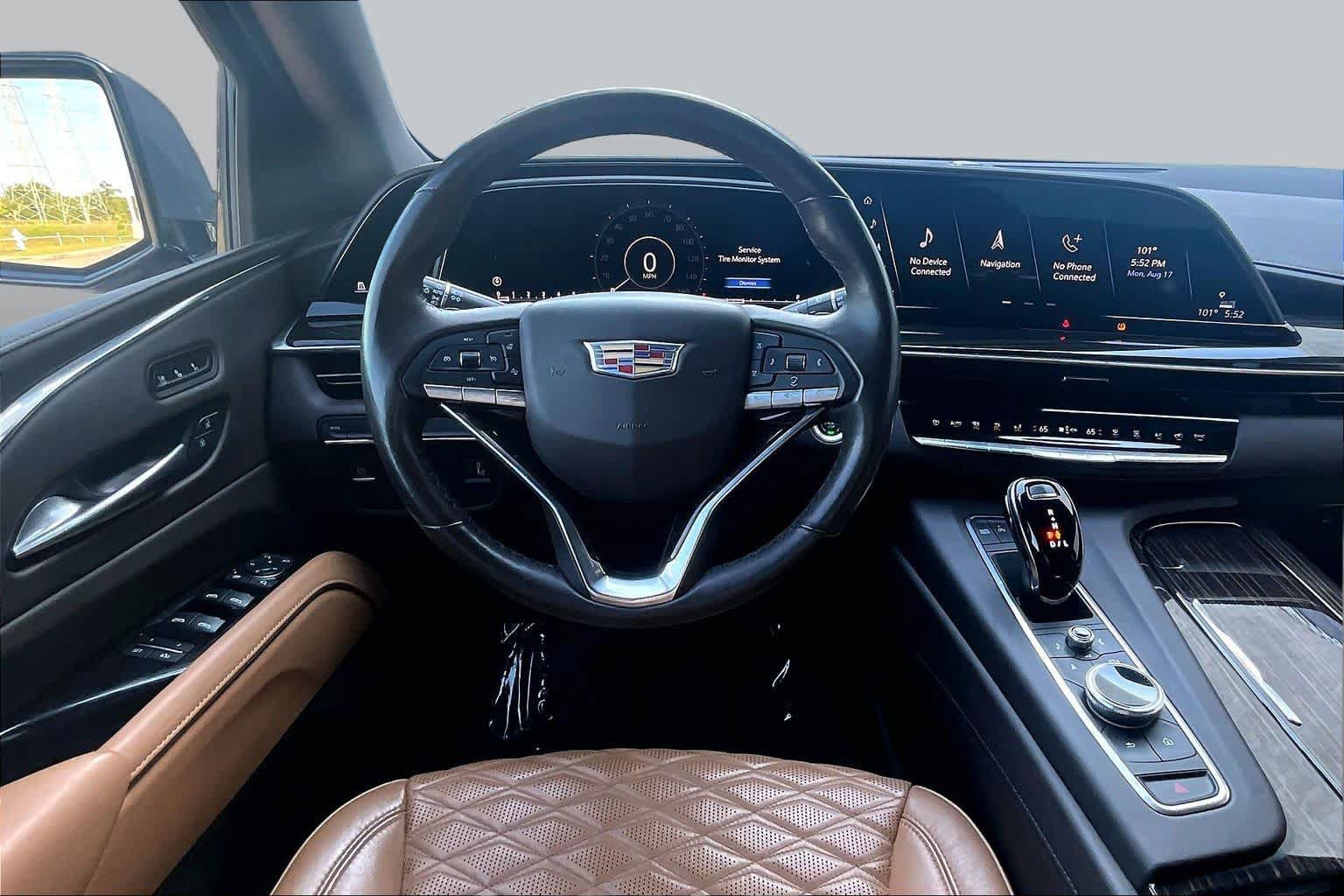 Used 2021 Cadillac Escalade ESV Premium Luxury RWD image 6