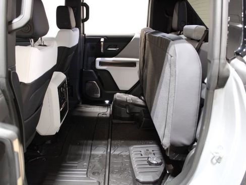 New 2025 GMC Hummer EV 2X image 49