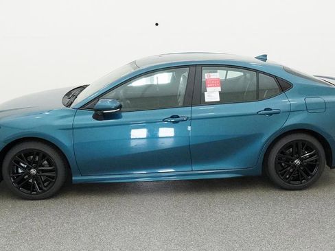 New 2026 Toyota Camry SE image 6