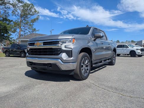 Used 2024 Chevrolet Silverado 1500 LT AWD/4WD image 8