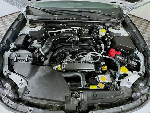 Used 2025 Subaru Outback Premium AWD/4WD image 37