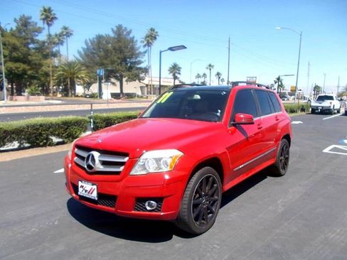 Used 2011 Mercedes-Benz GLK 350 2WD image 3