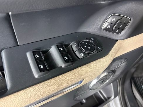 Used 2023 Ford Expedition Limited AWD/4WD image 15