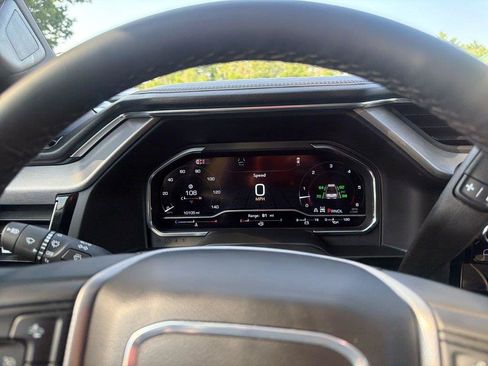 Certified 2025 GMC Sierra 2500 Denali w/ Technology Package AWD/4WD image 27