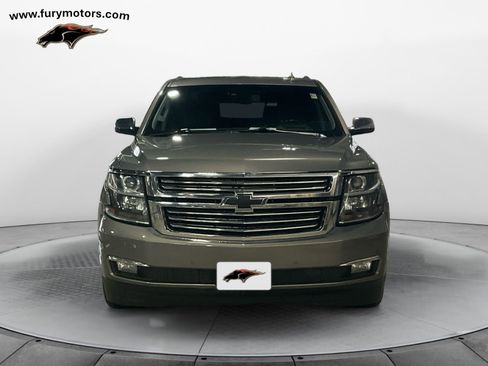 Used 2017 Chevrolet Suburban Premier image 8
