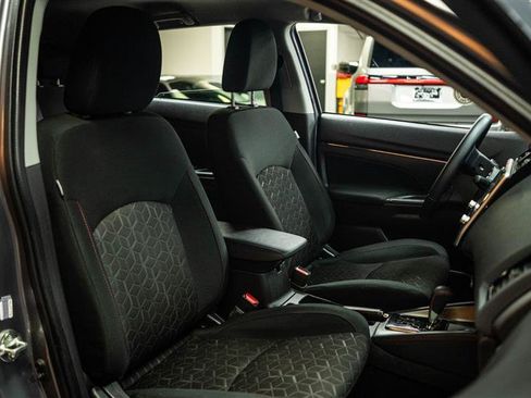 Used 2025 Mitsubishi Outlander Sport LE AWD/4WD image 14