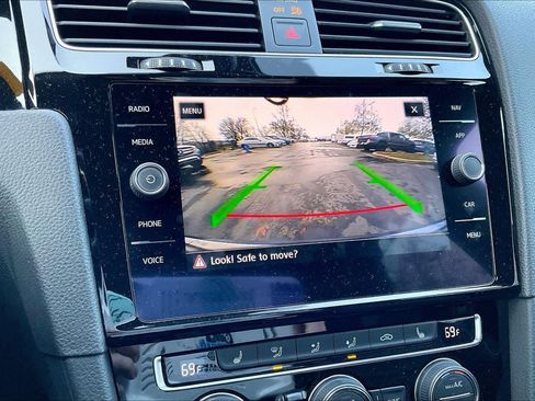 Used 2019 Volkswagen Golf R image 22