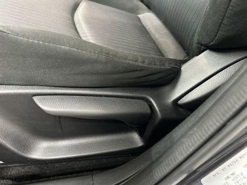 Used 2016 MAZDA MAZDA3 i Sport image 10