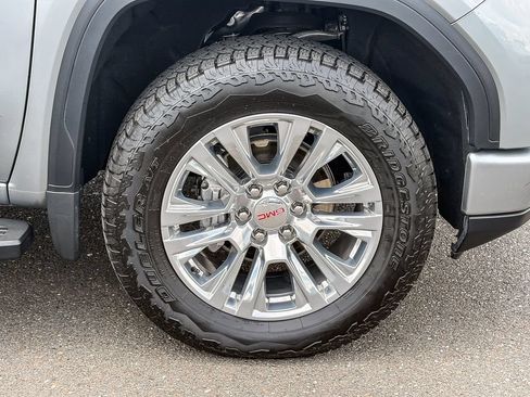 Certified 2025 GMC Sierra 1500 Denali w/ Technology Package AWD/4WD image 15