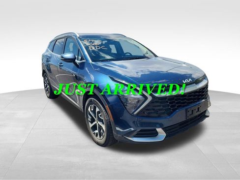 Used 2023 Kia Sportage EX AWD/4WD image 3