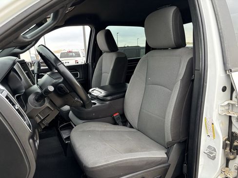 Used 2024 RAM 2500 Big Horn image 27