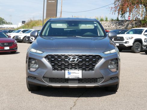 Used 2019 Hyundai Santa Fe SE image 3