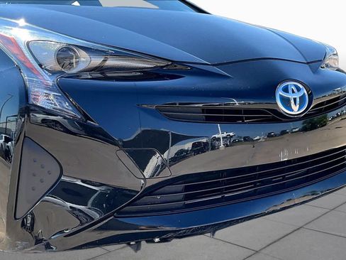 Used 2016 Toyota Prius Four FWD image 28