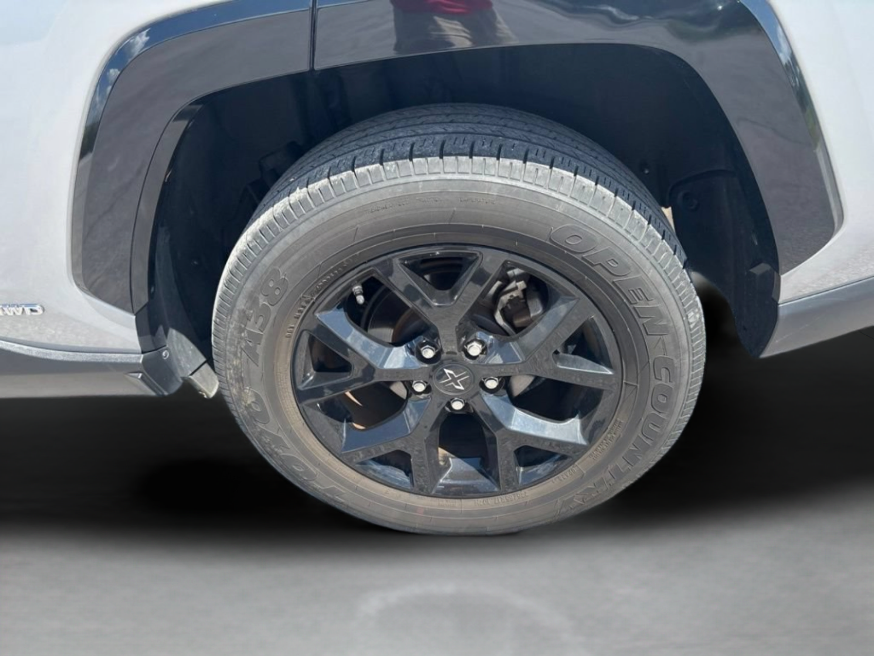 Certified 2023 Toyota RAV4 LE AWD/4WD image 33