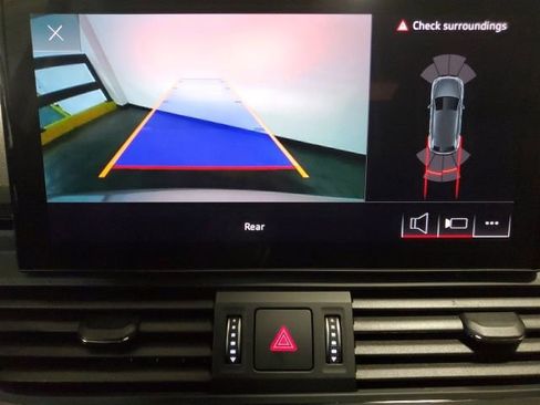 Used 2023 Audi Q5 2.0T Premium w/ Convenience Package image 46