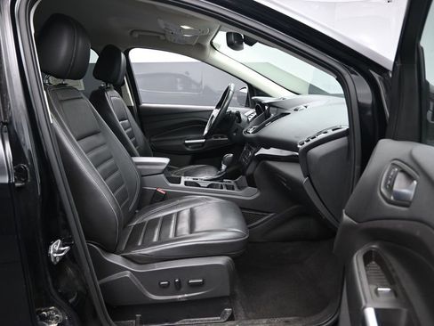 Used 2017 Ford Escape Titanium FWD image 27